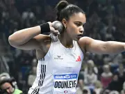 Olympiasiegerin Yemisi Ogunleye heiratet NFL-Star Tyler Mabry – Hochzeitsfotos veröffentlicht