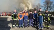 Osterfeuer an der Müritz: Traditionelles Frühlingsfest trotz Wind und neuen Plätzen
