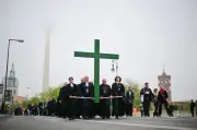 Ostern in Berlin und Brandenburg: Christen gedenken mit Prozessionen und Gottesdiensten