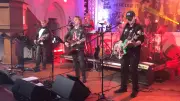 Ostrocker bringen Kirche in Eggesin mit DDR-Rock zum Kochen