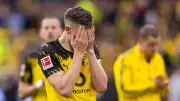 Pfiffe gegen Schlotterbeck: Dortmund-Fans buhen eigenen Kapitän aus