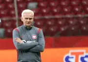 Polens Fußball trauert: Co-Trainer Jacek Magiera mit 49 Jahren verstorben