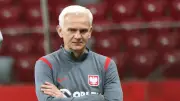 Polens Nationalmannschaft trauert: Co-Trainer Jacek Magiera mit 49 Jahren verstorben