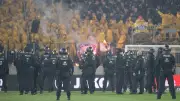 Polizei verhindert Massenschlägerei von Hooligans vor Nürnberg-Dresden-Spiel