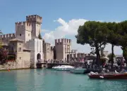Sirmione am Gardasee sperrt Altstadt an 31 Tagen für Autos - Touristenlenkung verstärkt