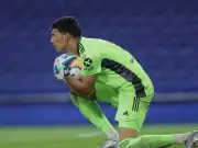 Skandal in Spanien: Saragossa-Keeper schlägt Gegner ins Gesicht