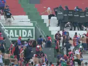 Spielabbruch nach Randalen: Topspiel in Paraguay nach 29 Minuten gestoppt