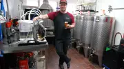 Tag des Bieres 2026: Hettstedter Garage produziert 6.000 Liter Craftbier jährlich