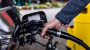 Tankpreise explodieren trotz 12-Uhr-Regel: Keine Entlastung für Autofahrer in Sicht