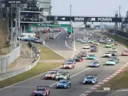 Tödlicher Unfall bei Nürburgring-Qualifier: Schwedischer Fahrer stirbt nach Massencrash