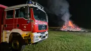 Tragödie bei Osterfeuer in Obhausen: 20-Jähriger stirbt nach Sturz in Flammen