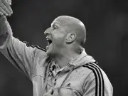 Trauer im Fußball: Ehemaliger Bundesliga-Profi Roger Prinzen verstirbt mit 57 Jahren