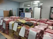 Zoll entdeckt 1,1 Tonnen Kokain in Blumenerde-Laster - Wert 75,5 Millionen Euro