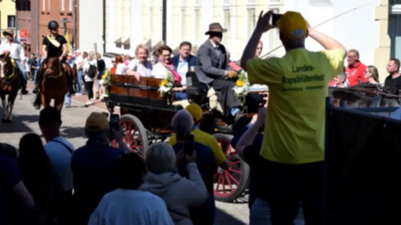 22. Landesrapsblütenfest: MV feiert drei Tage den Raps in Sternberg