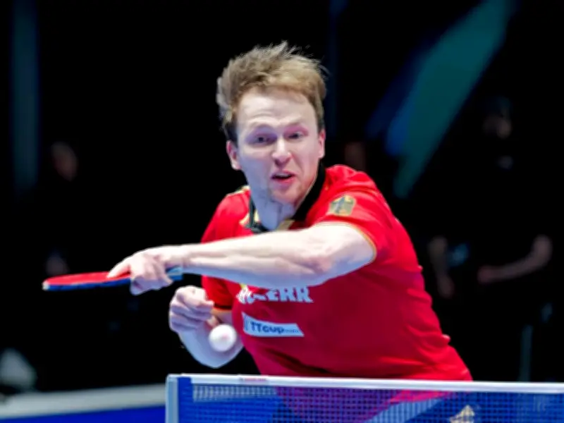 3:0 gegen Hongkong: DTTB-Männer greifen nach WM-Medaille