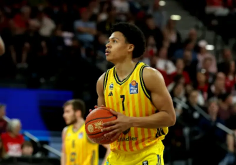 Alba Berlin patzt gegen Chemnitz und muss um Platz zwei bangen