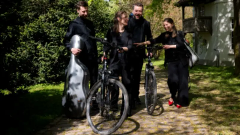Armida-Quartett spielt Mozart für Milchkühe: Klassik im Kuhstall