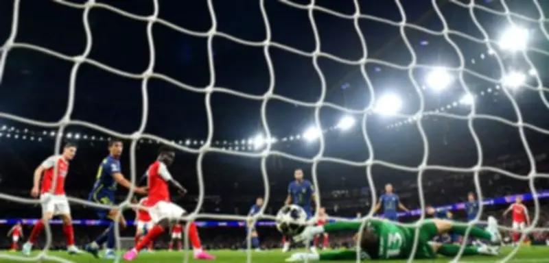 Arsenal zieht ins Champions-League-Finale ein: Sakas Abstauber ebnet den Weg