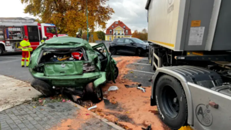 Bewährungsstrafe für Lkw-Fahrer nach Horror-Unfall auf Neubrandenburger Ring