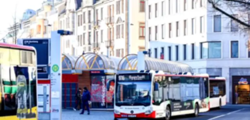 Busfahrer lässt Fahrgast lenken: Zwei Verletzte in Bamberg
