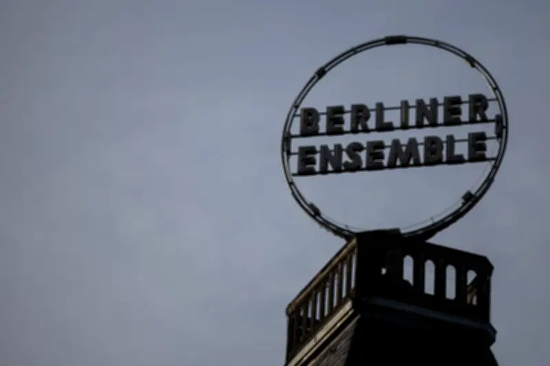 Castorf und Castingshow: Berliner Ensemble plant 16 Premieren