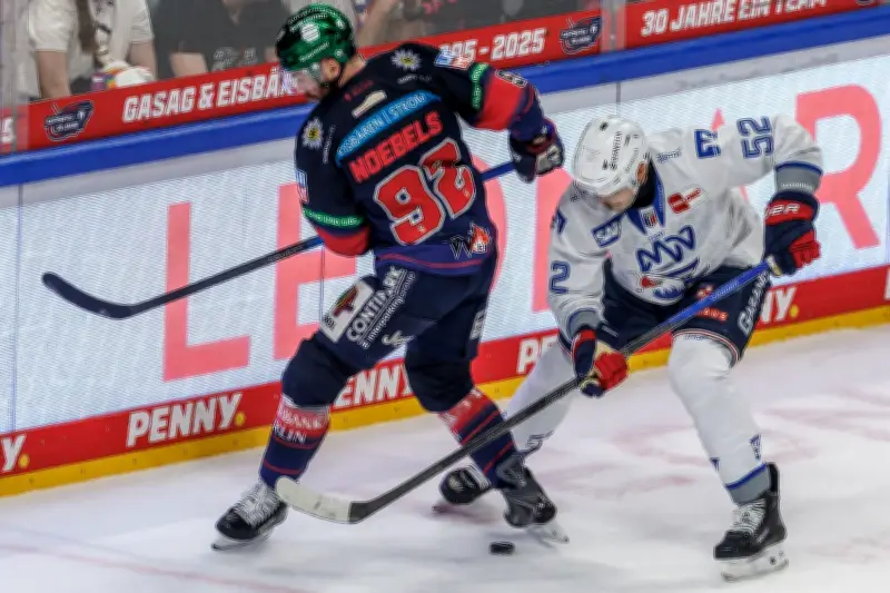 Eishockey-DEL-Finale: Adler Mannheim gegen Eisbären Berlin