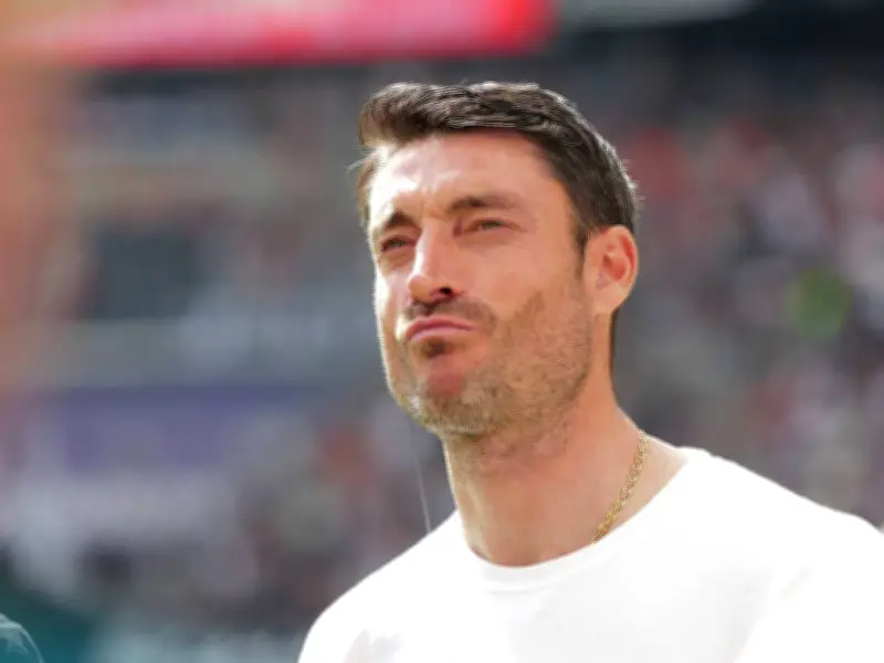 Frankfurt-Trainer Riera gibt bemerkenswertes Versprechen ab