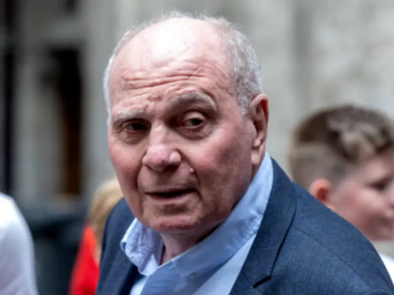 Hoeneß widerspricht Basler: Olise technisch zu stark