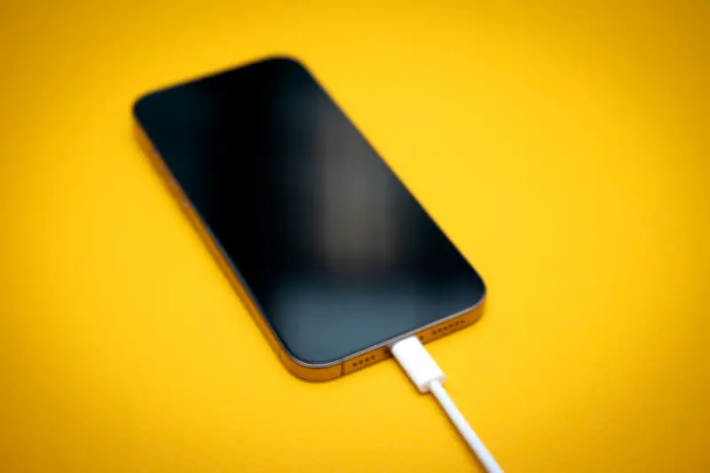 iPhone nach Tiefentladung reanimieren: So klappt's
