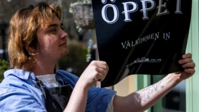 KI namens Mona führt Café in Stockholm – Chef ist kein Mensch