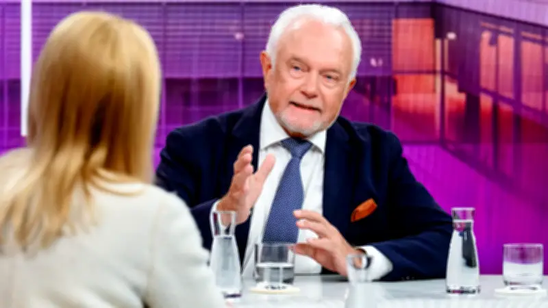 Kubicki erklärt „Eierarsch“-Attacke gegen Merz bei Illner