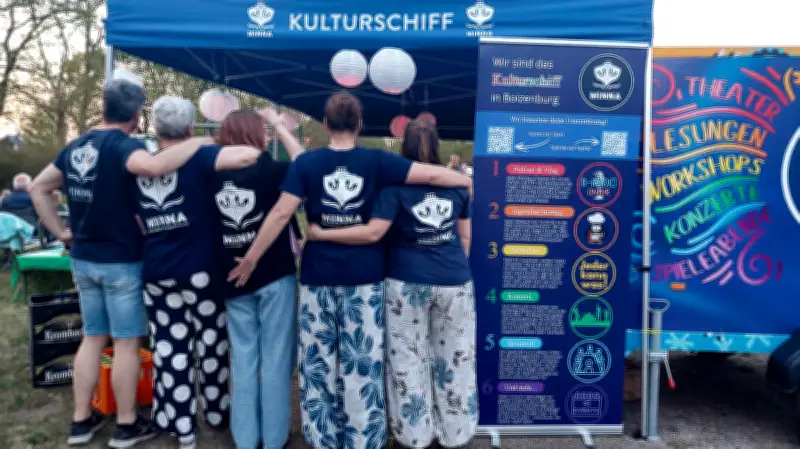 Kulturschiff Minna bringt Kultur direkt in die Dörfer der Region