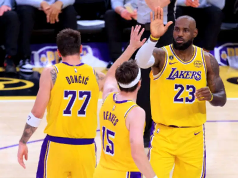 LeBron James verteidigt Austin Reaves nach Lakers-Pleite gegen OKC