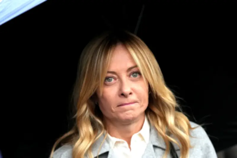 Meloni wehrt sich mit KI-Bild gegen Deepfakes