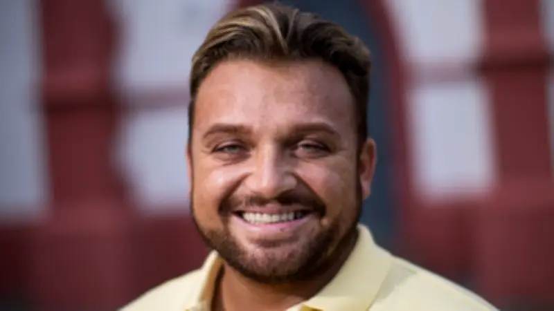 Menowin Fröhlich: DSDS-Star zwischen Comeback und Privatinsolvenz