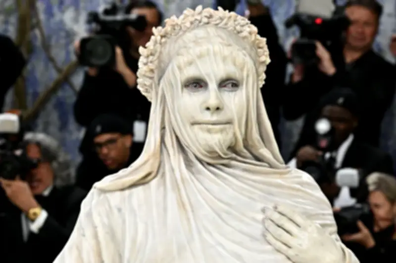 Met-Gala 2026: Stars feiern Mode und Kunst – Heidi Klum als Statue