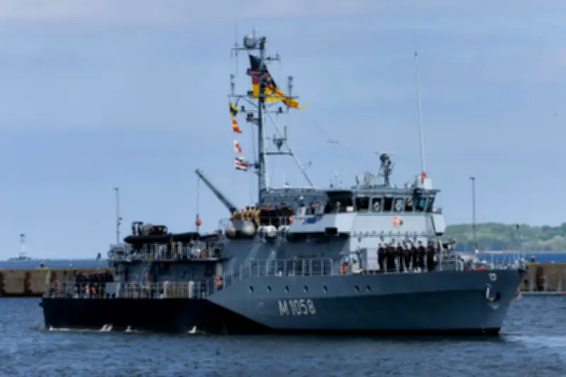 Minenjagdboot „Fulda“ startet von Kiel ins Mittelmeer
