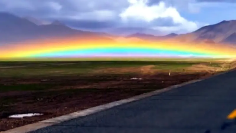 Märchenhafter Regenbogen in Tibet sorgt für Staunen und Rätsel