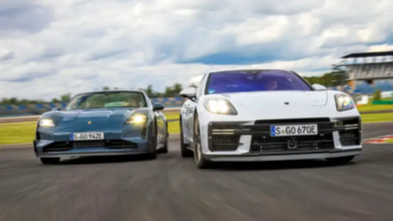 Porsche Panamera vs. Taycan: Duell der Rekordjäger auf dem Lausitzring