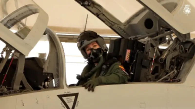 Prinzessin Leonor trainiert im Kampfjet: Königshaus zeigt Video