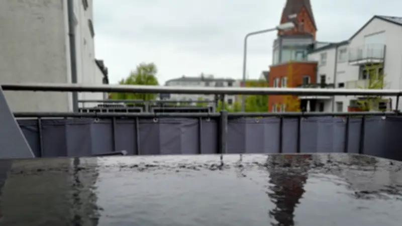 Schietwetter in Warnemünde: 7 Tipps für den perfekten Urlaub bei Regen