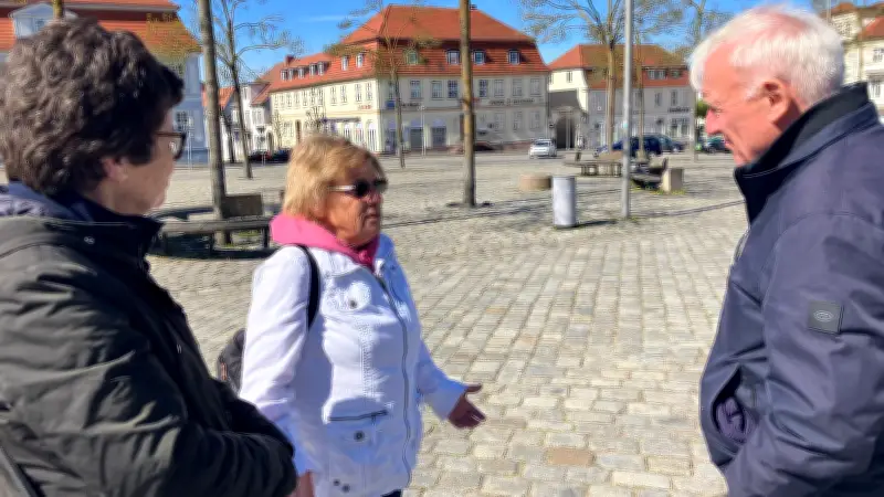 Schlossgarten begeistert, Marktplatz enttäuscht: Urlauber-Fazit zu Neustrelitz