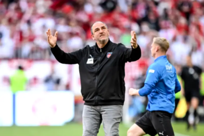 Schmidt verzichtet auf Sonntags-Fußball: Heidenheims Abstiegskampf