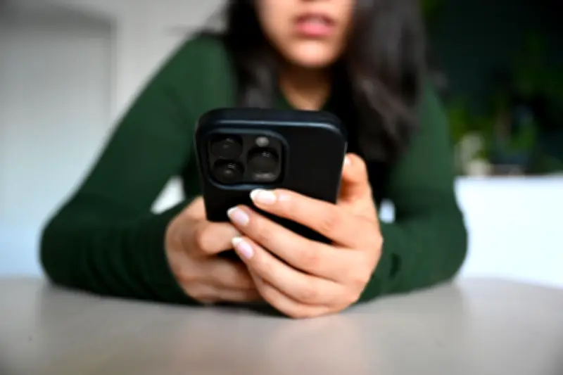 Sexualisierte Gewalt im Netz: Hilfe für Betroffene in Sachsen