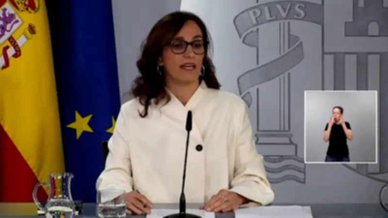 Spanien: Virus-Schiff legt auf Kanaren an – Gesundheitsministerin erklärt Gründe