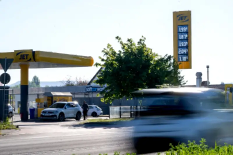 Tankrabatt: Ifo und ADAC kritisieren unvollständige Weitergabe