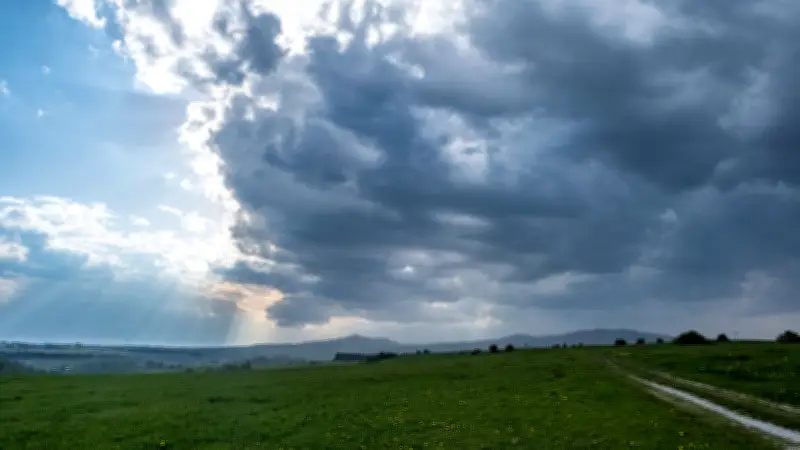 Unwetter in Sachsen-Anhalt: Starkregen und Gewitter erwartet