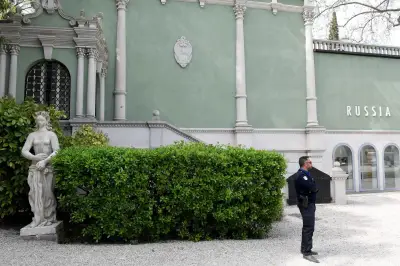 Biennale-Chef nach Rücktritt der Jury unter Druck der Regierung