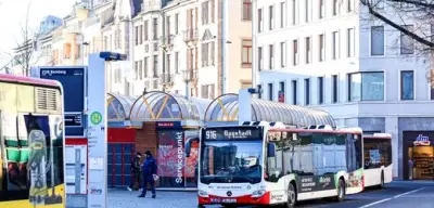 Busfahrer lässt Fahrgast lenken: Zwei Verletzte in Bamberg
