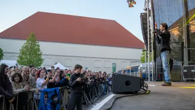 Jassin-Konzert in Wittenberg: Fans campen stundenlang vor dem Arsenalplatz